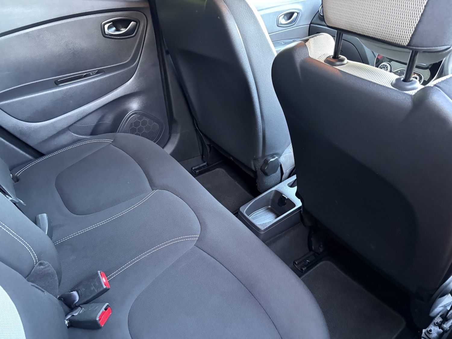 Used Renault Captur 2019 for sale - 76945542: Photo 25