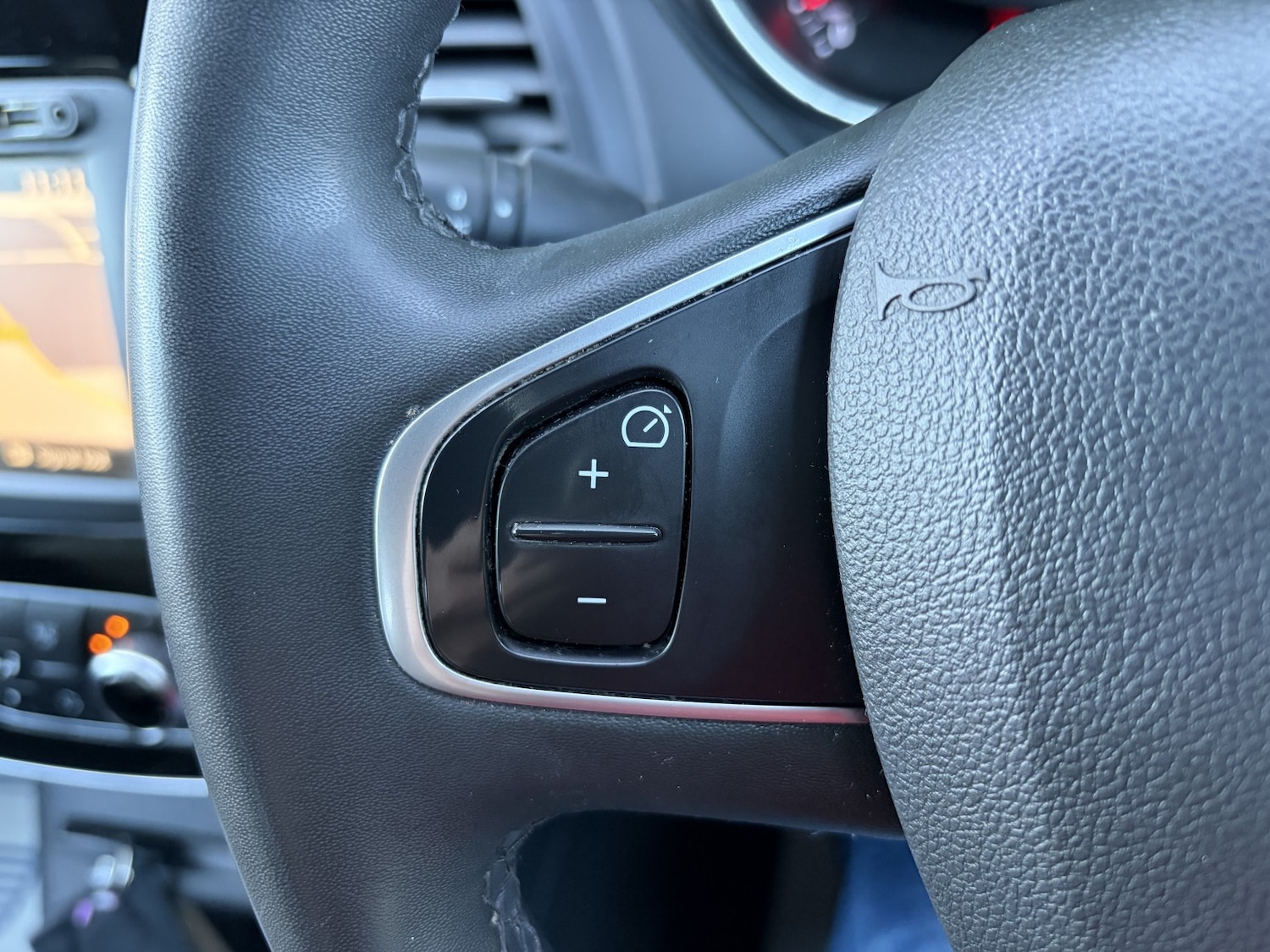 Used Renault Captur 2019 for sale - 76945542: Photo 26