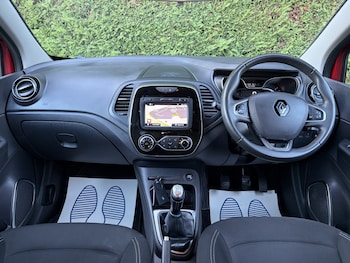 Used Renault Captur 2019 for sale - 76945542: Photo