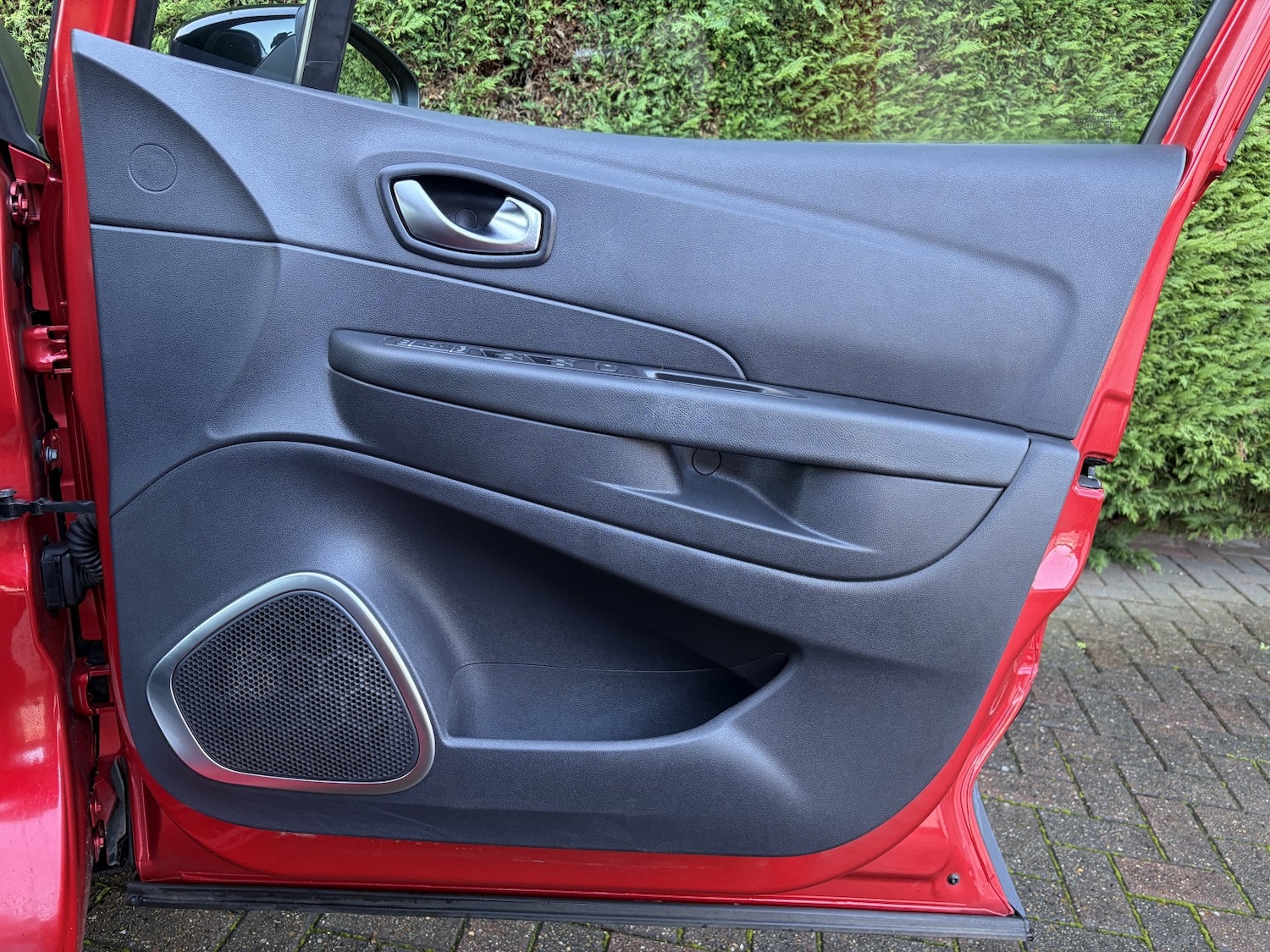 Used Renault Captur 2019 for sale - 76945542: Photo 31