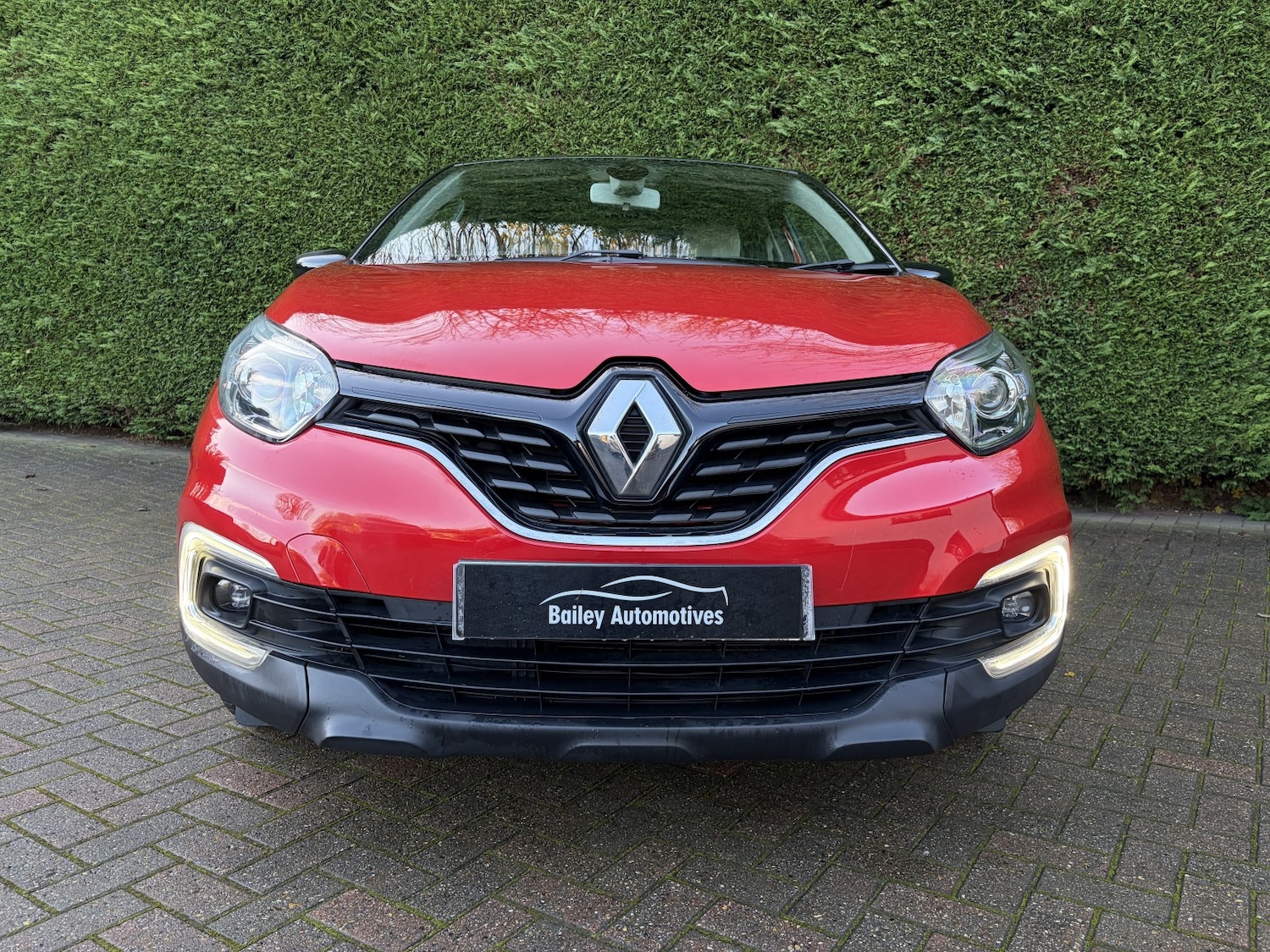 Used Renault Captur 2019 for sale - 76945542: Photo 8