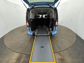 Used Ford Tourneo Connect 2024 for sale - 78486505: Photo