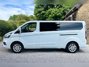 Used Ford Tourneo Custom 2019 for sale - 78760808: Photo