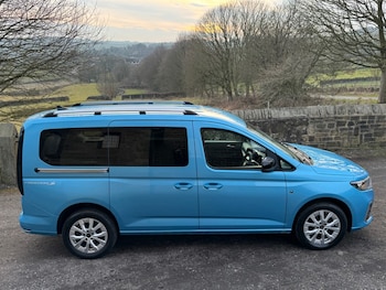 Used Ford Tourneo Connect 2024 for sale - 78486518: Photo