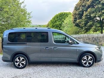 Used Ford Tourneo Connect 2022 for sale - 78576024: Photo