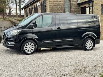 Used Ford Tourneo Custom 2022 for sale - 78486502: Photo