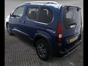 Used Peugeot Rifter 2022 for sale - 79469436: Photo