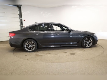 Used BMW 5 Series 2019 for sale - 75800804: Photo