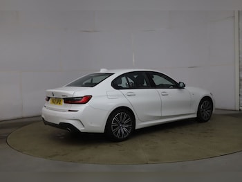 Used BMW 3 Series 2021 for sale - 75596452: Photo