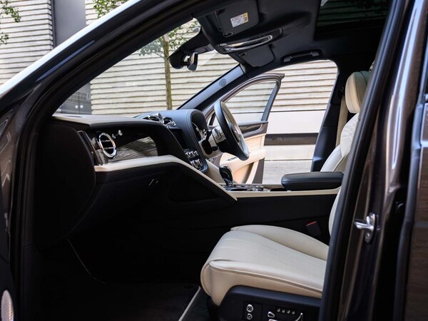 Used Bentley Bentayga 2022 for sale - 75718093: Photo 17