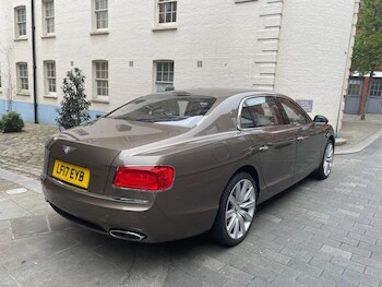 Used Bentley Flying Spur 2017 for sale - 78255450: Photo