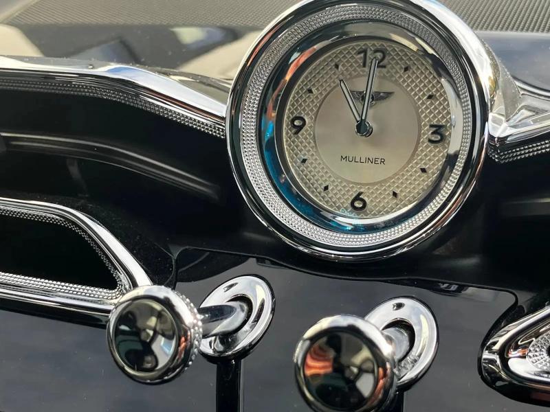 Used Bentley Bentayga 2025 for sale - 76862409: Photo 12