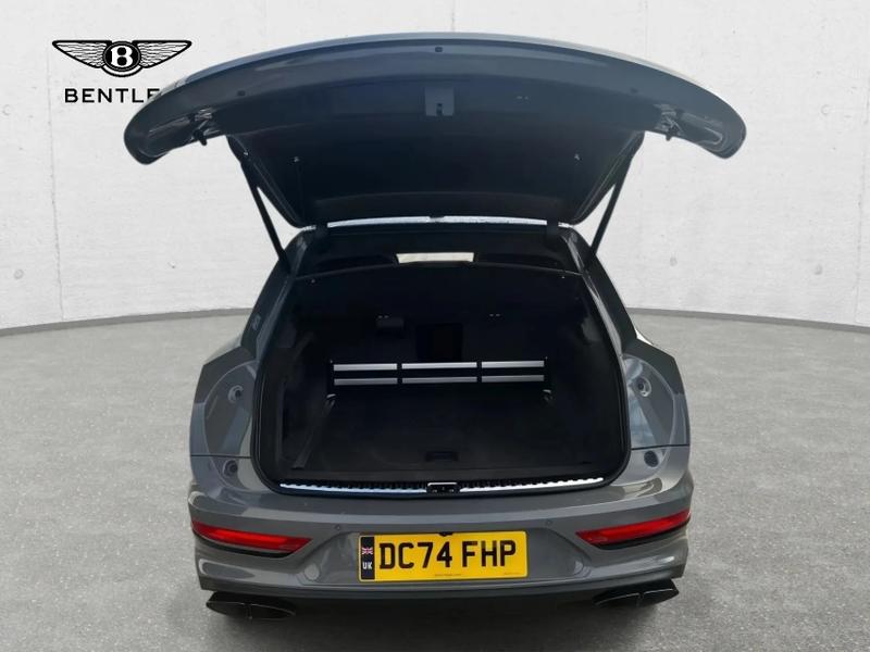 Used Bentley Bentayga 2025 for sale - 76862409: Photo 17