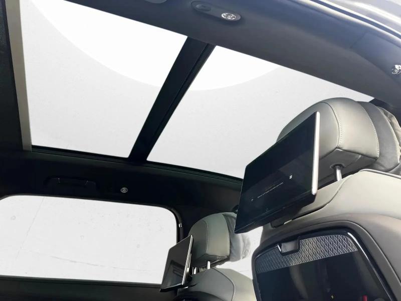 Used Bentley Bentayga 2025 for sale - 76862409: Photo 21