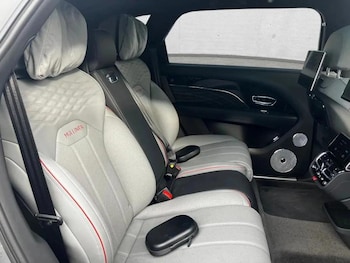 Used Bentley Bentayga 2025 for sale - 76862409: Photo