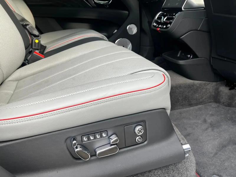 Used Bentley Bentayga 2025 for sale - 76862409: Photo 9
