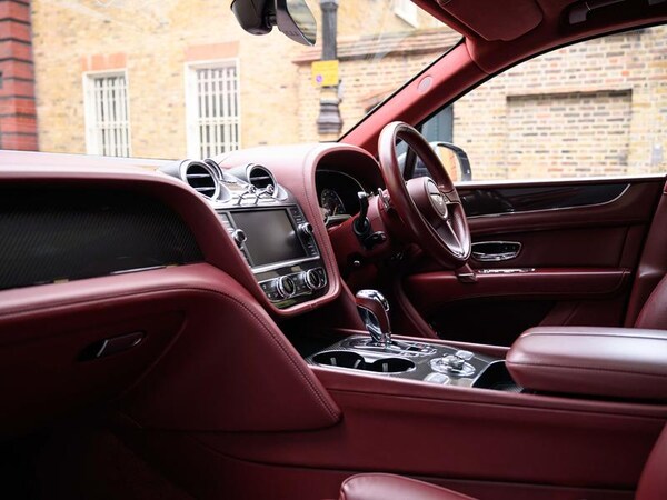 Used Bentley Bentayga 2019 for sale - 76255402: Photo 2