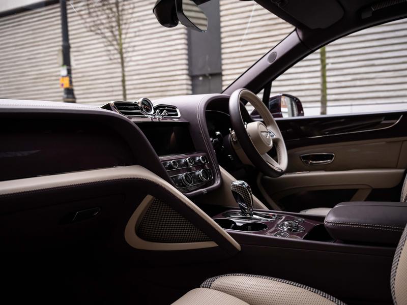Used Bentley Bentayga 2023 for sale - 76162120: Photo 12