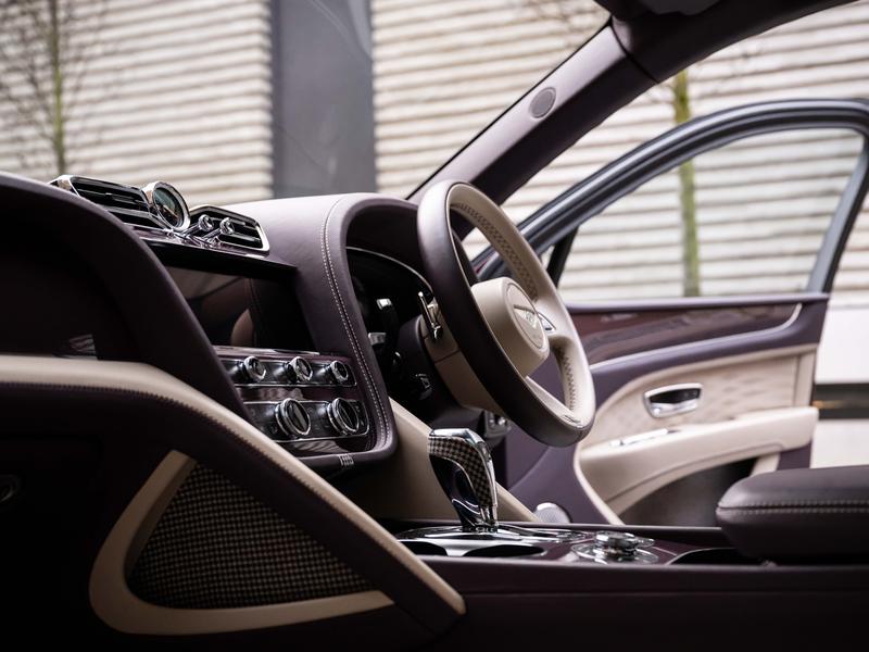 Used Bentley Bentayga 2023 for sale - 76162120: Photo 13