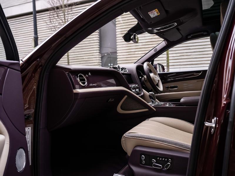 Used Bentley Bentayga 2023 for sale - 76162120: Photo 14
