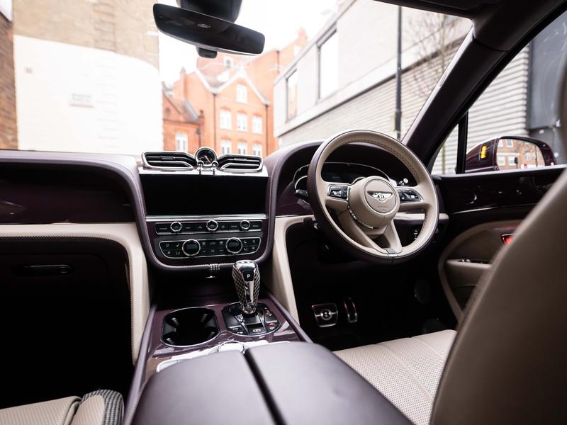 Used Bentley Bentayga 2023 for sale - 76162120: Photo 17