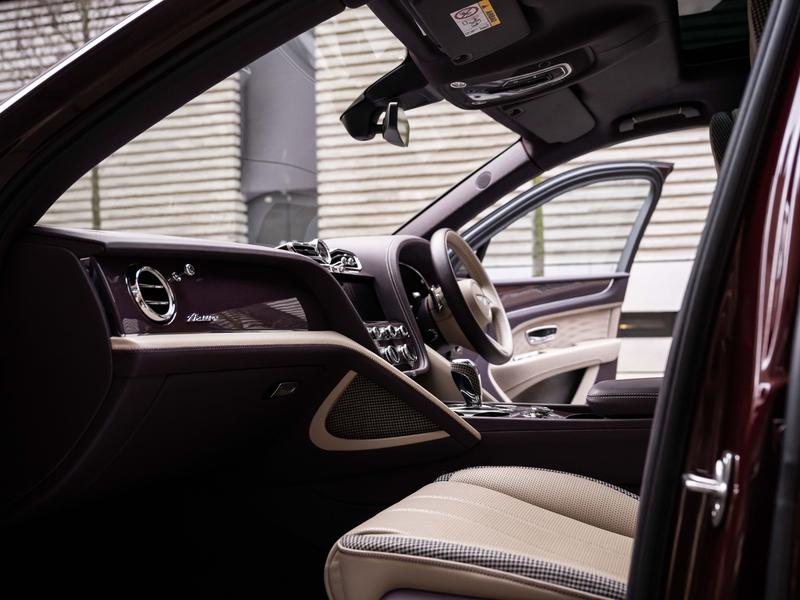 Used Bentley Bentayga 2023 for sale - 76162120: Photo 19