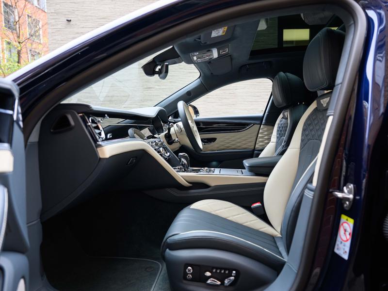 Used Bentley Flying Spur 2024 for sale - 76653499: Photo 15