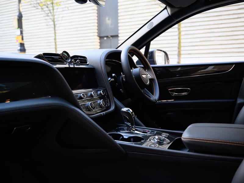 Used Bentley Bentayga for sale - 77785594: Photo 2