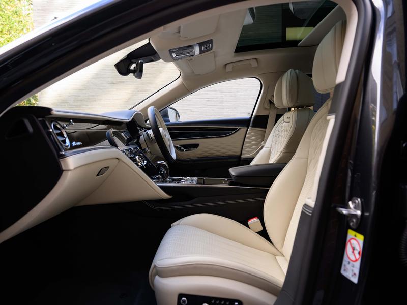 Used Bentley Flying Spur 2023 for sale - 76322202: Photo 15