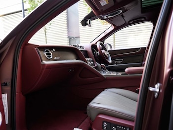 Used Bentley Bentayga 2024 for sale - 76067725: Photo