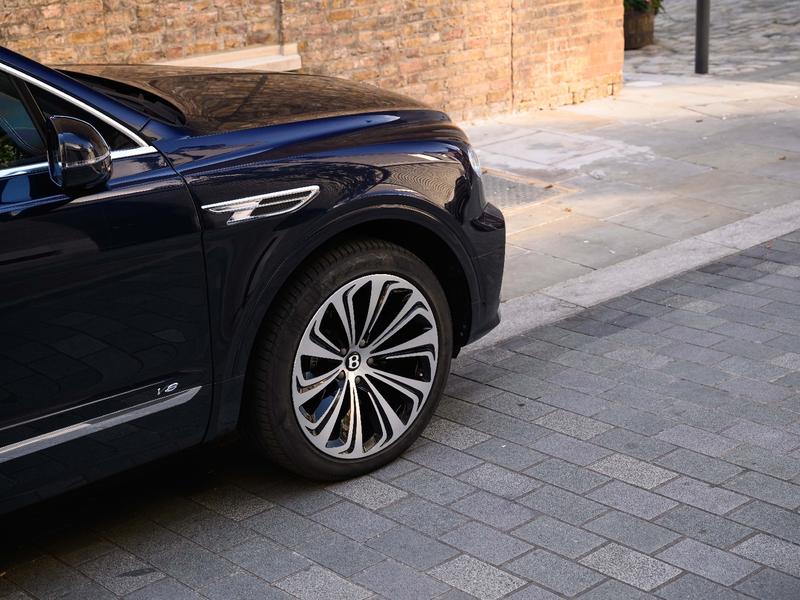 Used Bentley Bentayga 2021 for sale - 76076706: Photo 14
