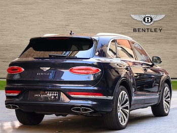Used Bentley Bentayga 2021 for sale - 76076706: Photo