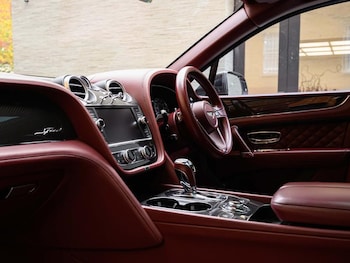 Used Bentley Bentayga 2019 for sale - 76534441: Photo