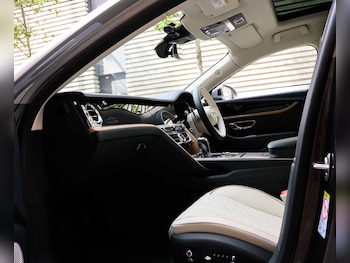 Used Bentley Flying Spur 2026 for sale - 79324106: Photo