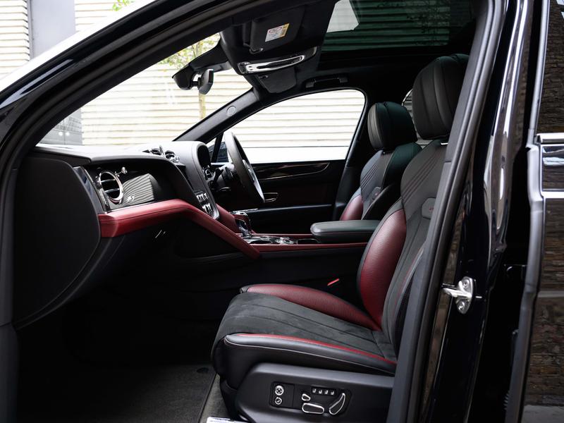 Used Bentley Bentayga 2023 for sale - 76277257: Photo 12
