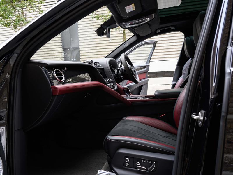 Used Bentley Bentayga 2023 for sale - 76277257: Photo 13