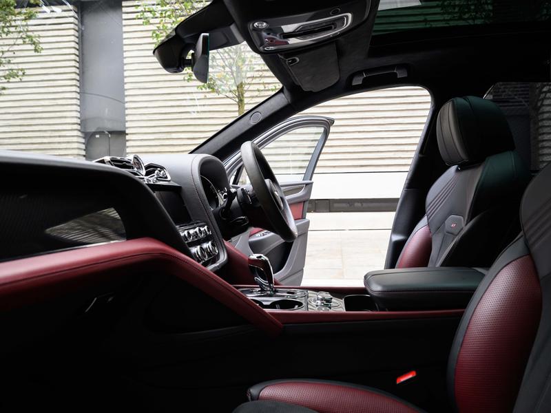 Used Bentley Bentayga 2023 for sale - 76277257: Photo 14