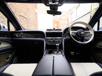 Used Bentley Bentayga 2024 for sale - 78593045: Photo