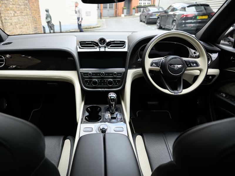 Used Bentley Bentayga 2023 for sale - 77406984: Photo 15