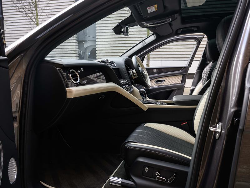 Used Bentley Bentayga 2023 for sale - 77406984: Photo 18