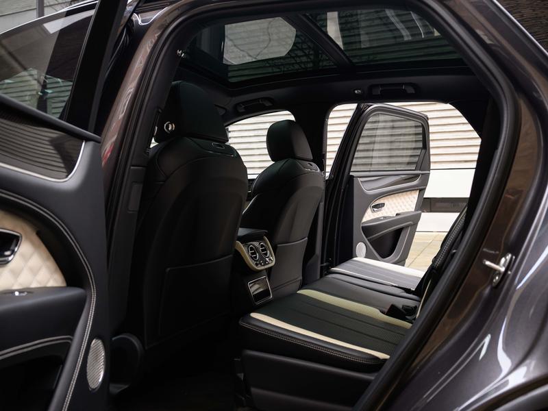 Used Bentley Bentayga 2023 for sale - 77406984: Photo 24