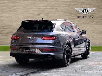 Used Bentley Bentayga 2023 for sale - 77406984: Photo