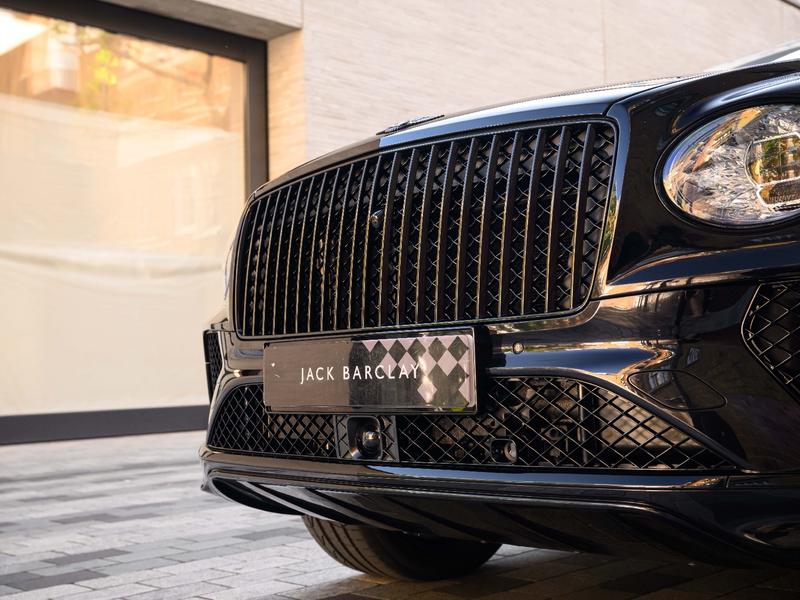 Used Bentley Bentayga 2025 for sale - 76616252: Photo 16