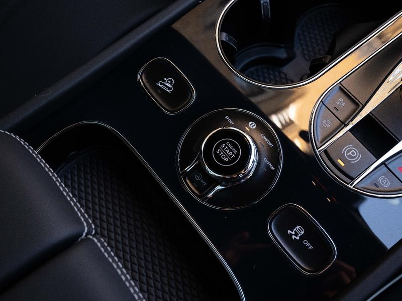 Used Bentley Bentayga 2025 for sale - 76616252: Photo 17