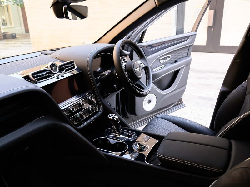 Used Bentley Bentayga 2025 for sale - 76616252: Photo 18