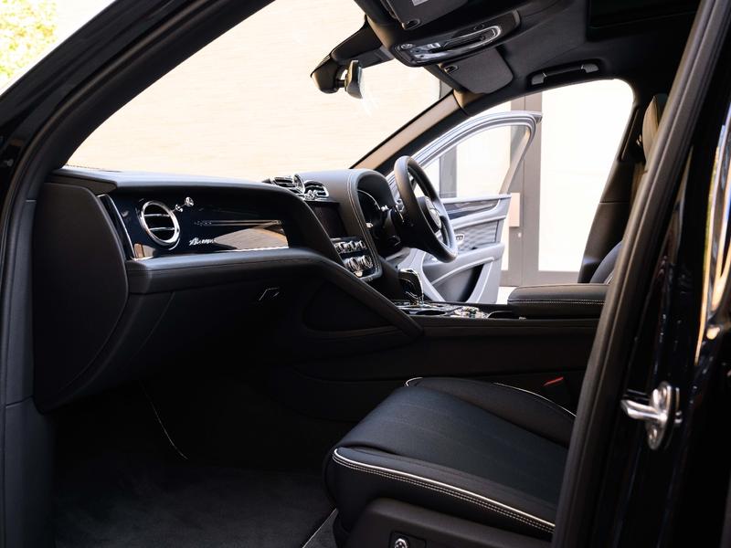 Used Bentley Bentayga 2025 for sale - 76616252: Photo 2