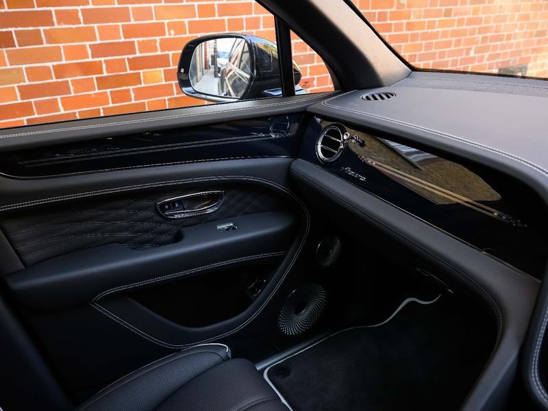 Used Bentley Bentayga 2025 for sale - 76616252: Photo 25