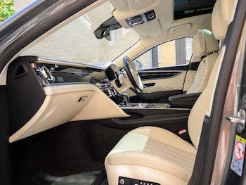 Used Bentley Flying Spur 2020 for sale - 78903629: Photo