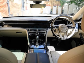 Used Bentley Flying Spur 2020 for sale - 78903629: Photo