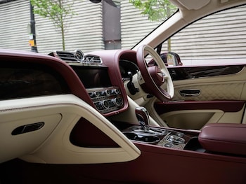 Used Bentley Bentayga 2024 for sale - 78593008: Photo